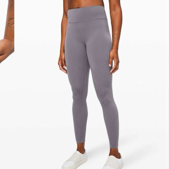 Lululemon Reveal Tight *Mesh Stripes Titanium size 4 - Picture 3 of 8